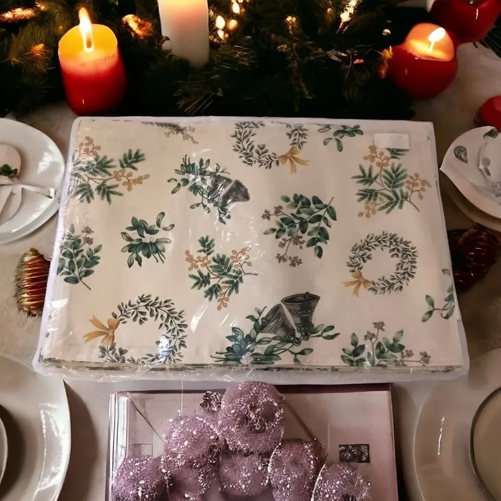 6 MARTHA STEWART Placements Bells Greenery Fabric Christmas Holiday Winter NEW.‎